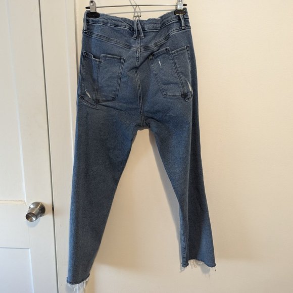 Good American Good Straight Split Pocket Jeans - Picture 8 of 16